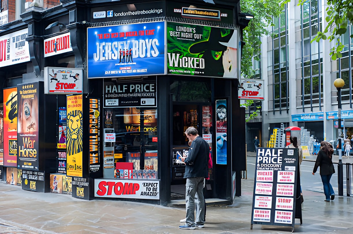 booking-west-end-musical-shows-in-london