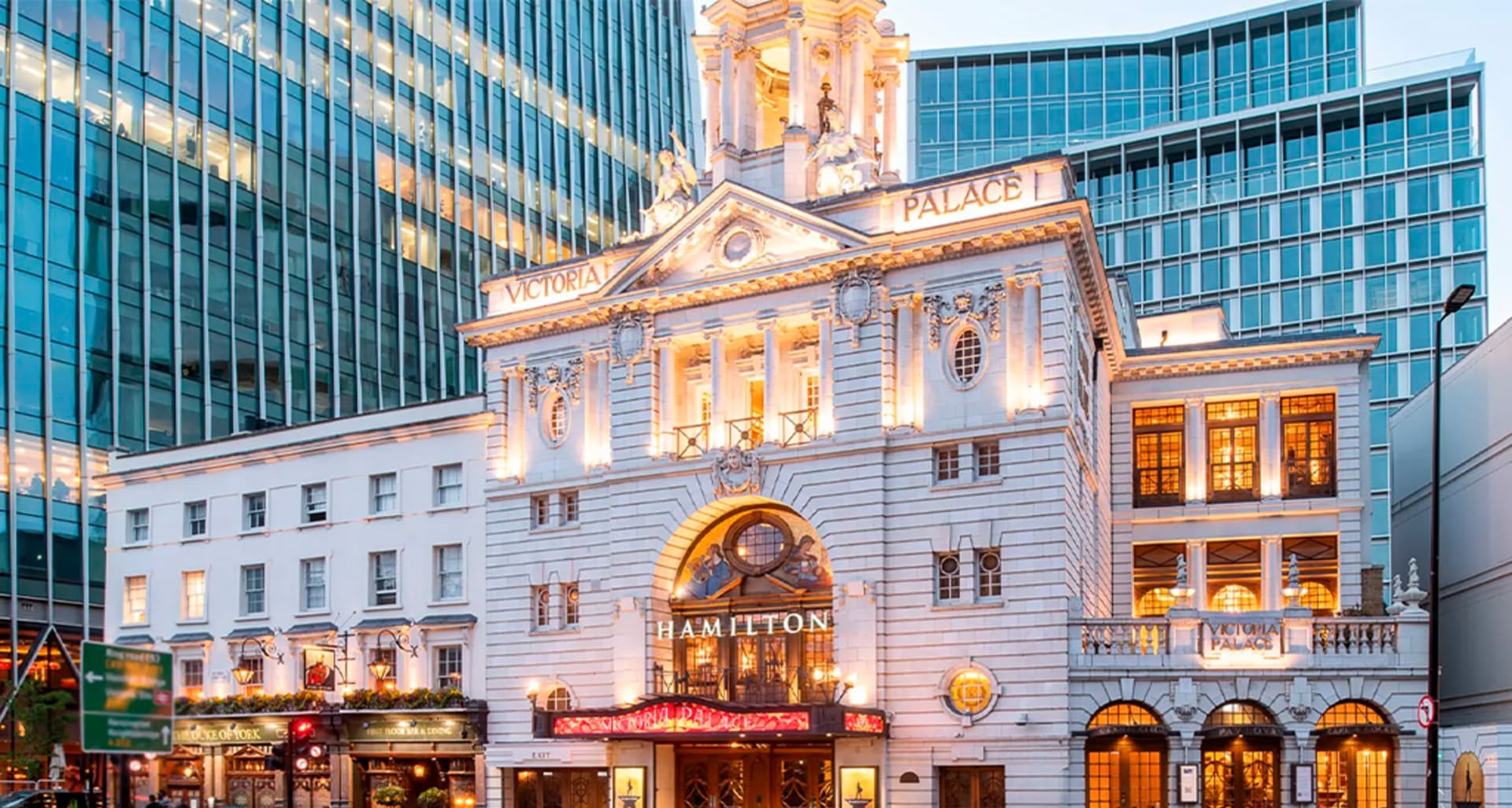 Victoria-Palace-Theatre-London