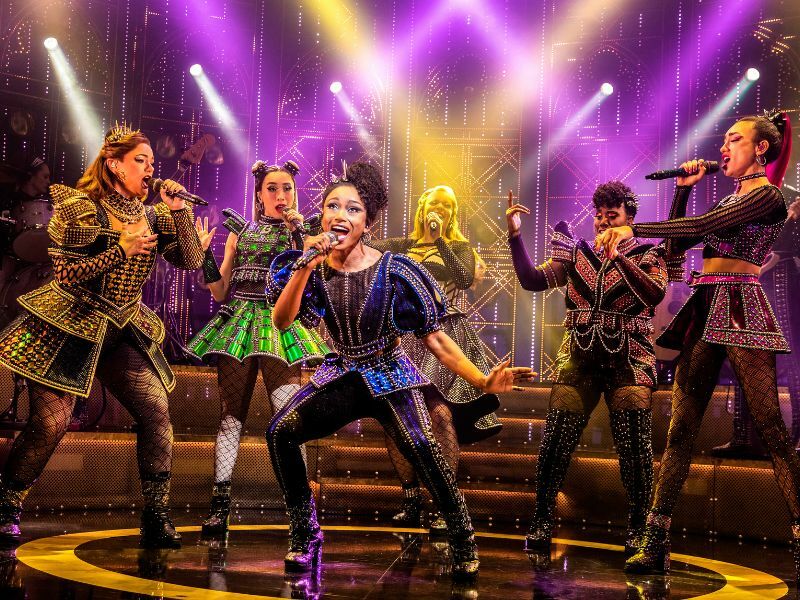 Six Musical Show